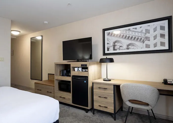 Sandman & Suites Winnipeg AirportAirport Hotel